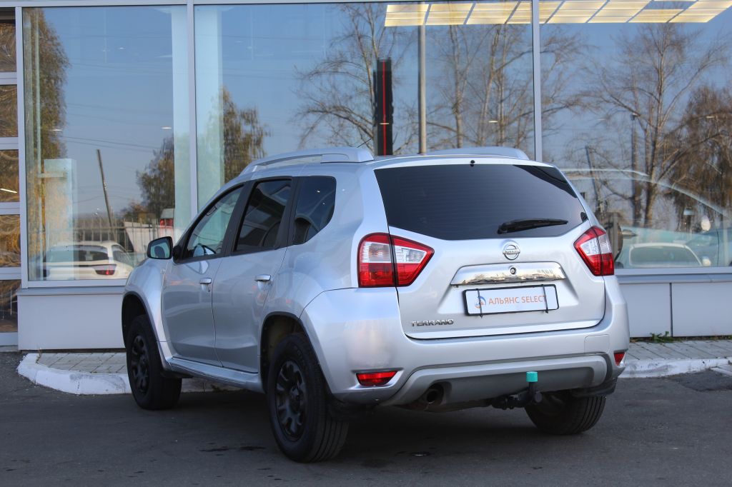 NISSAN TERRANO 2014 г.