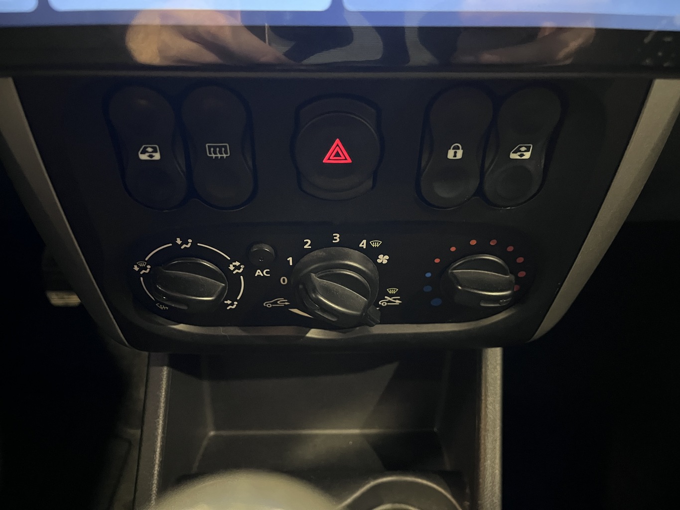 NISSAN ALMERA