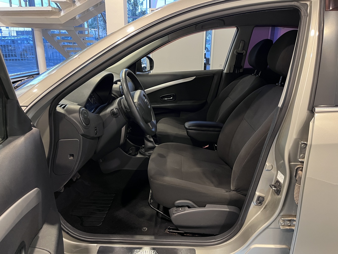 NISSAN ALMERA