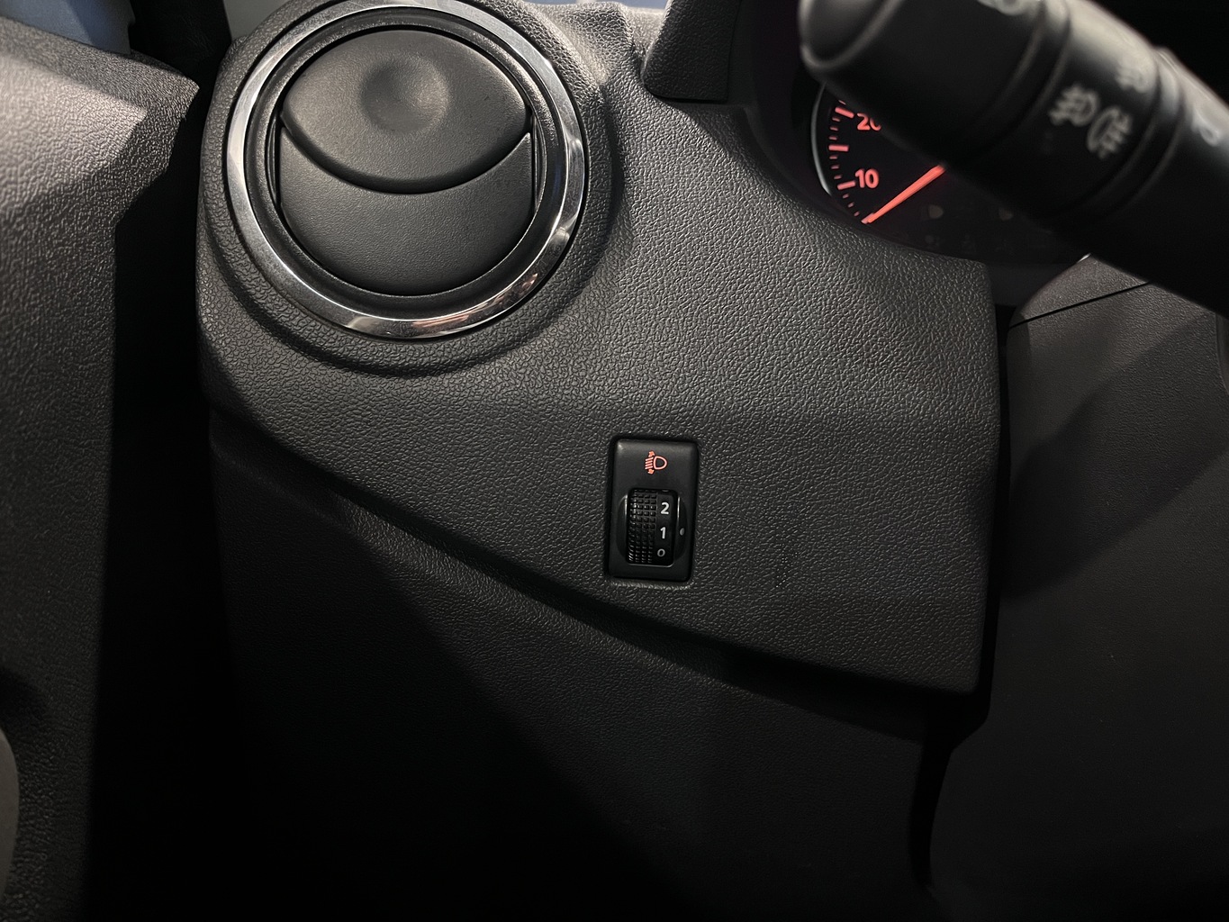 NISSAN ALMERA