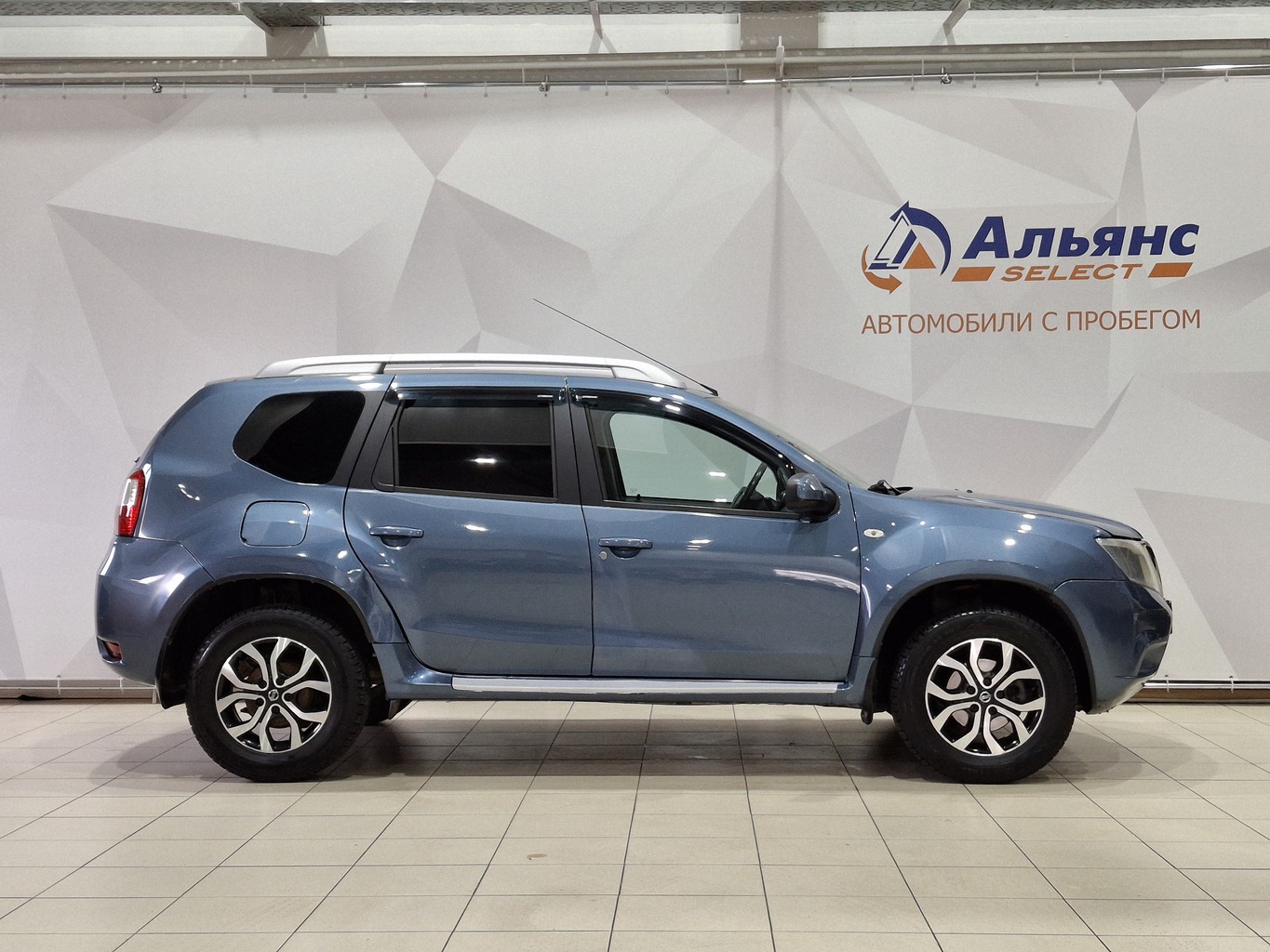 NISSAN TERRANO