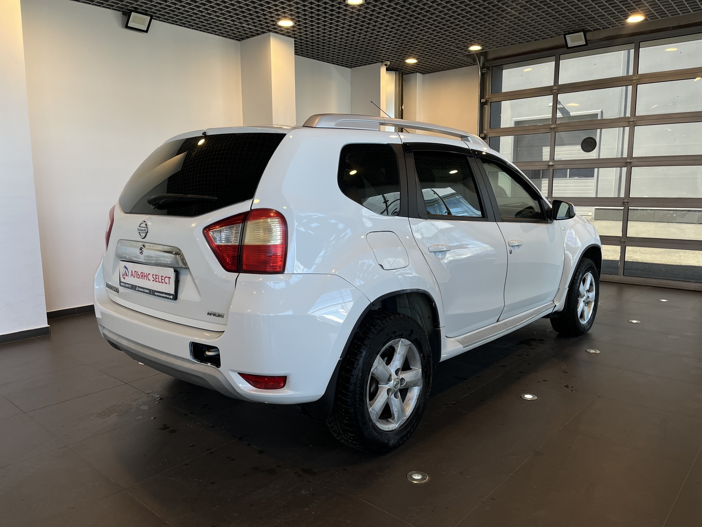 NISSAN TERRANO
