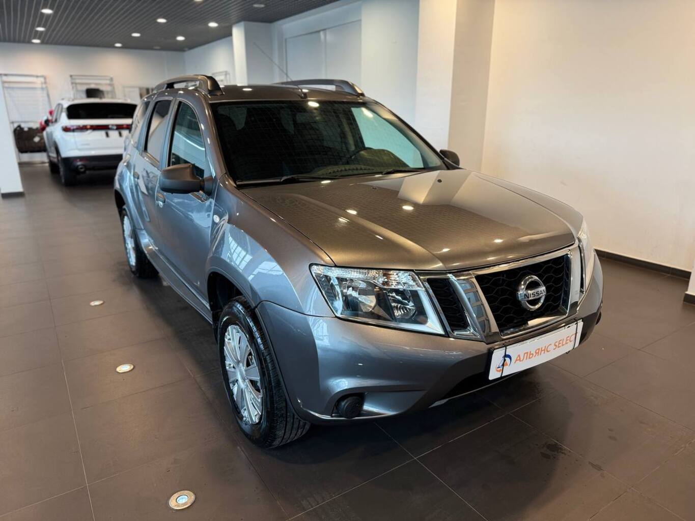 NISSAN TERRANO