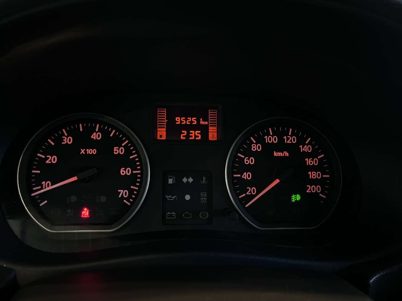 NISSAN ALMERA