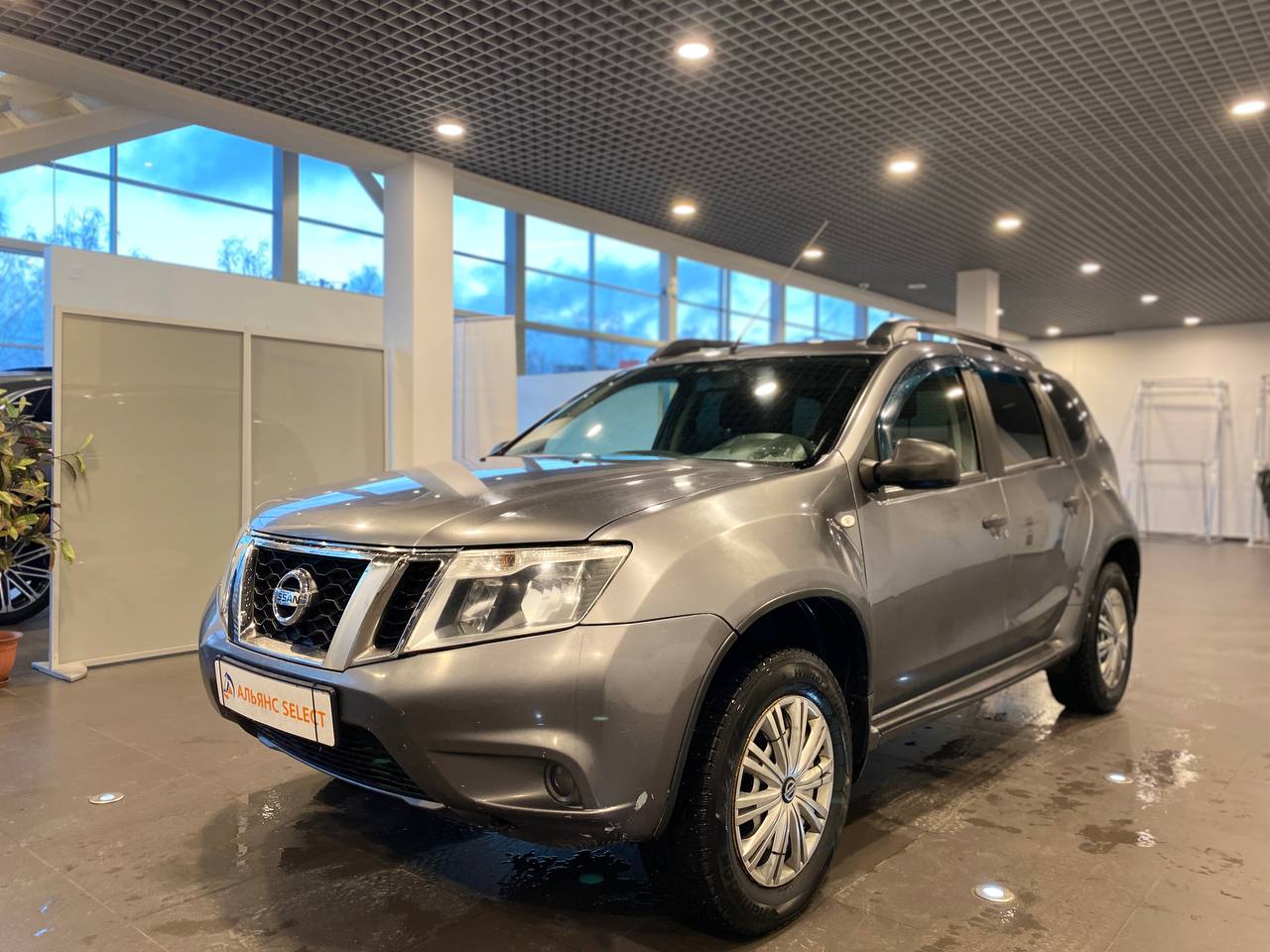 NISSAN TERRANO