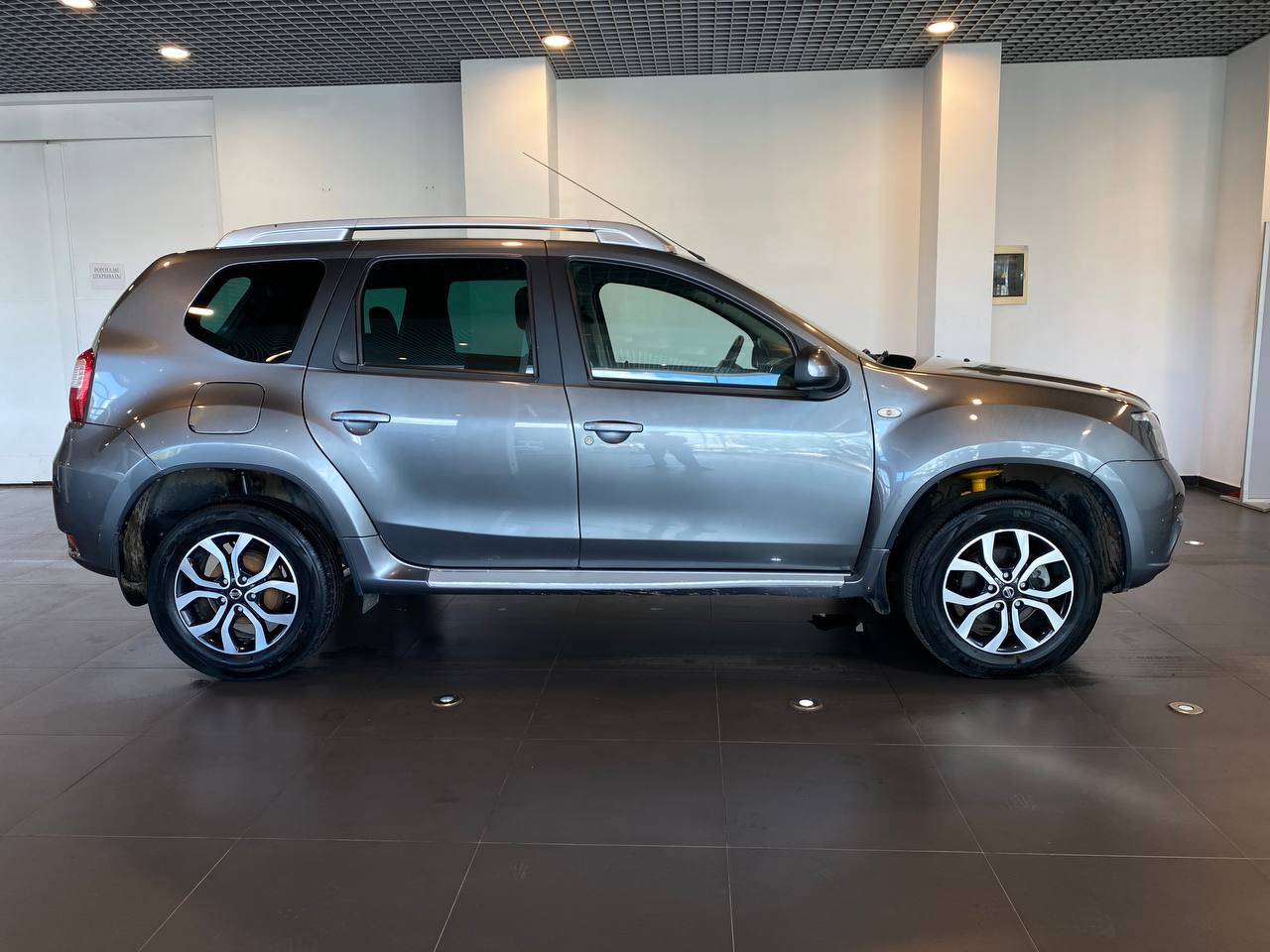 NISSAN TERRANO