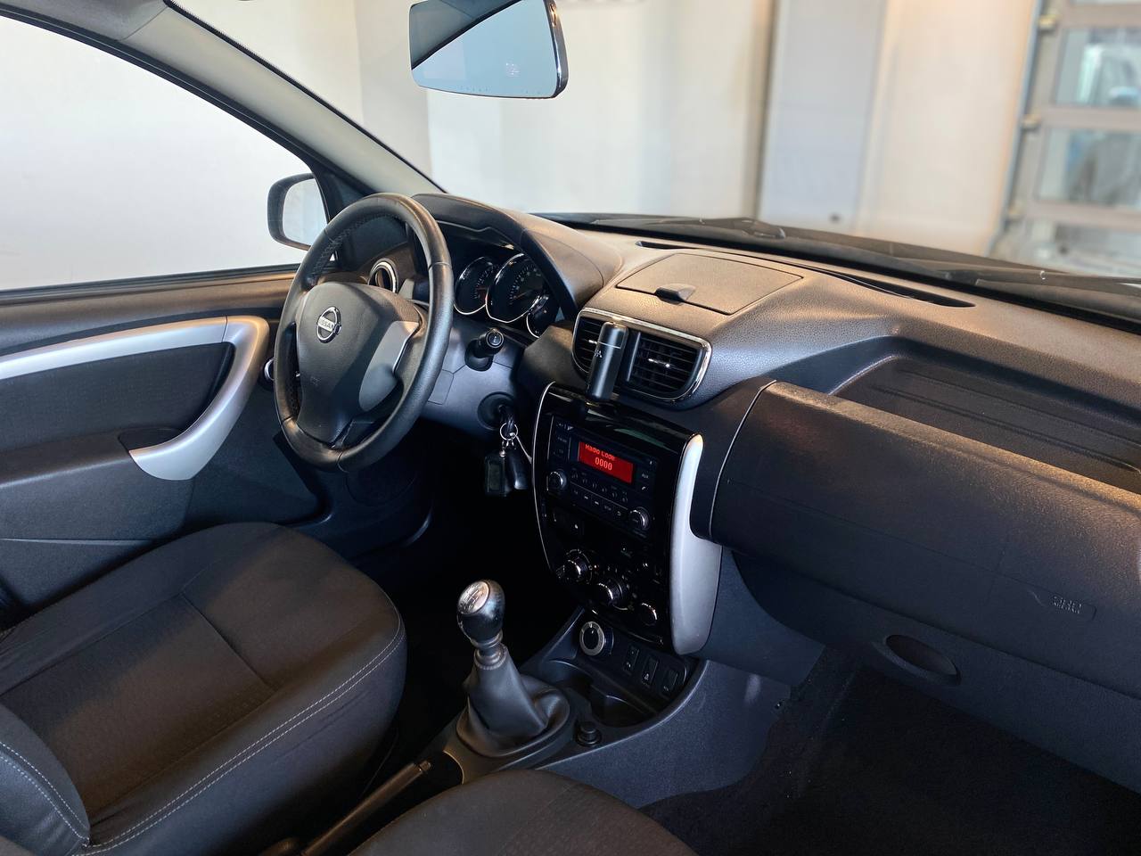 NISSAN TERRANO