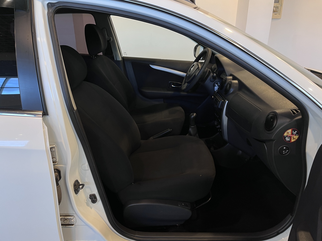 NISSAN ALMERA