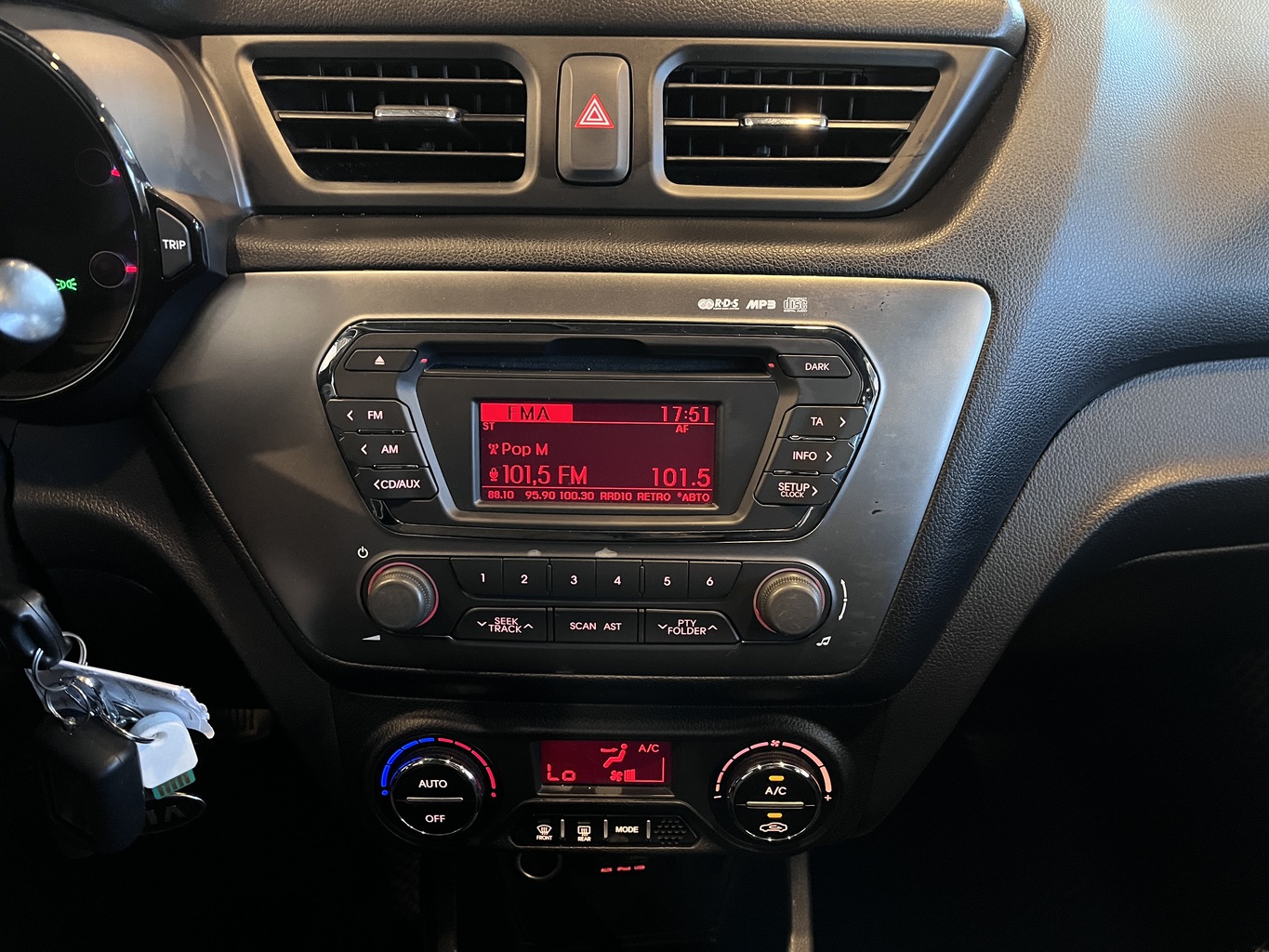KIA RIO