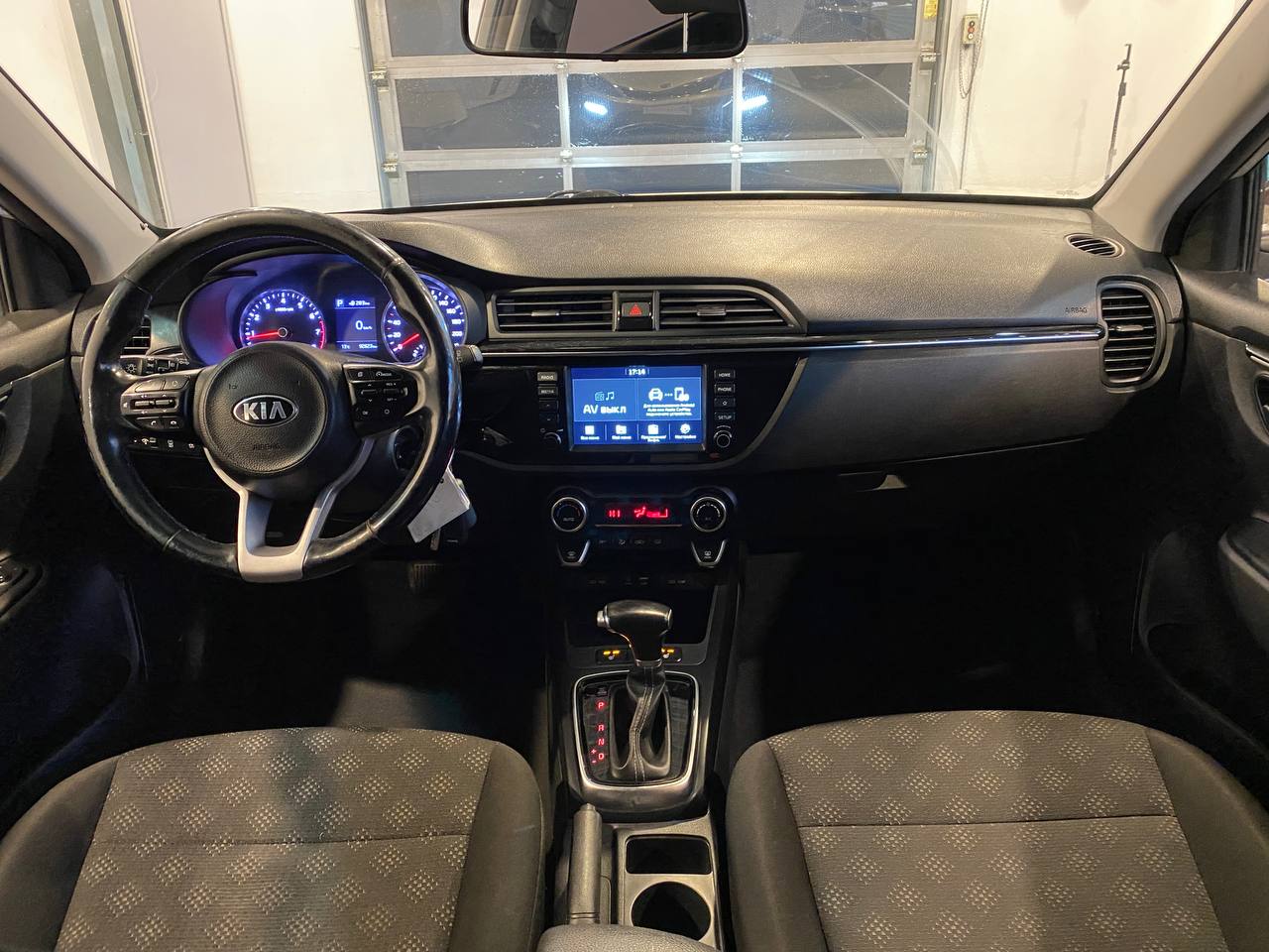 KIA RIO X-LINE