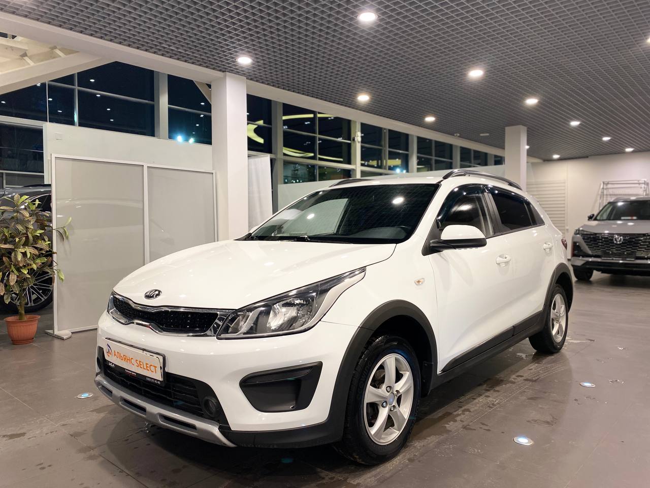 KIA RIO X-LINE