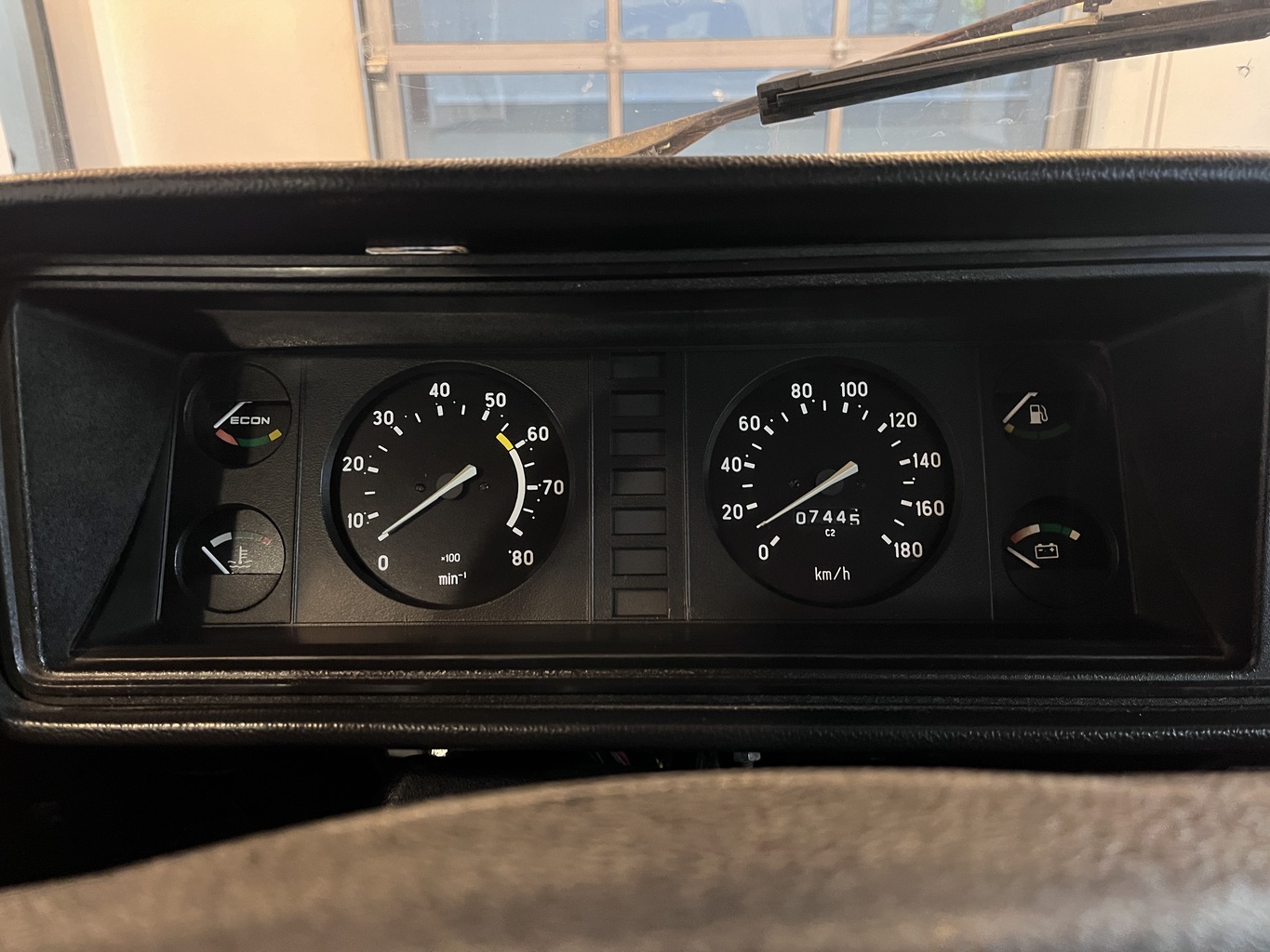 LADA 2104