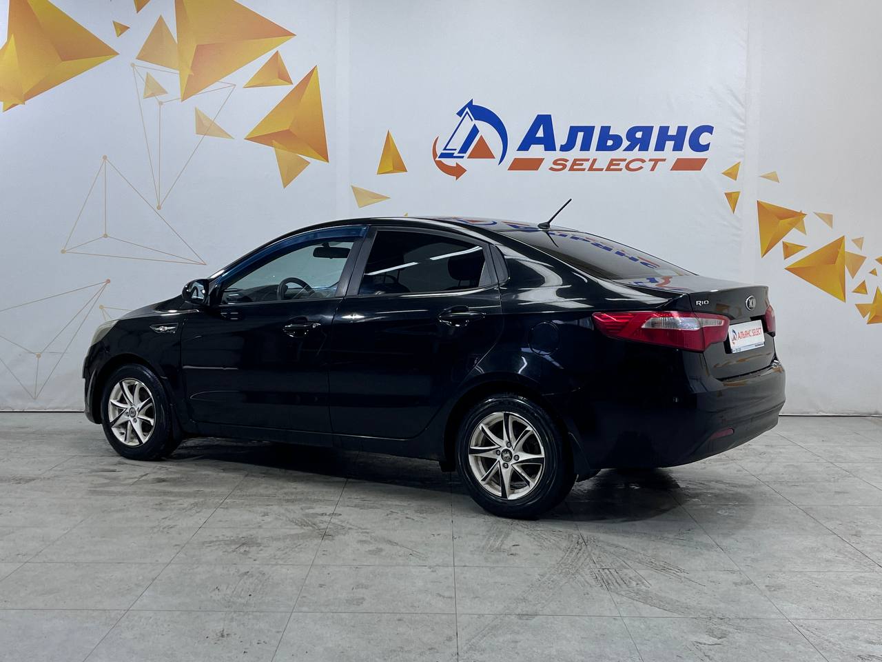KIA RIO